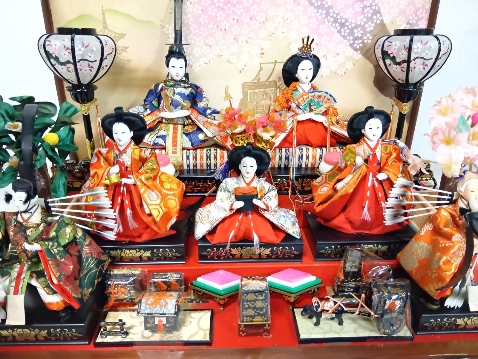 ひな人形 七人飾り ガラスケース入り オルゴール ライト付き 動作品_