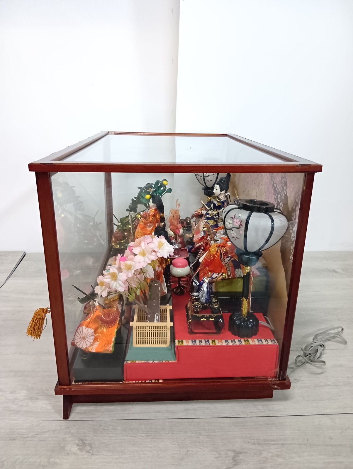 ひな人形 七人飾り ガラスケース入り オルゴール ライト付き 動作品_