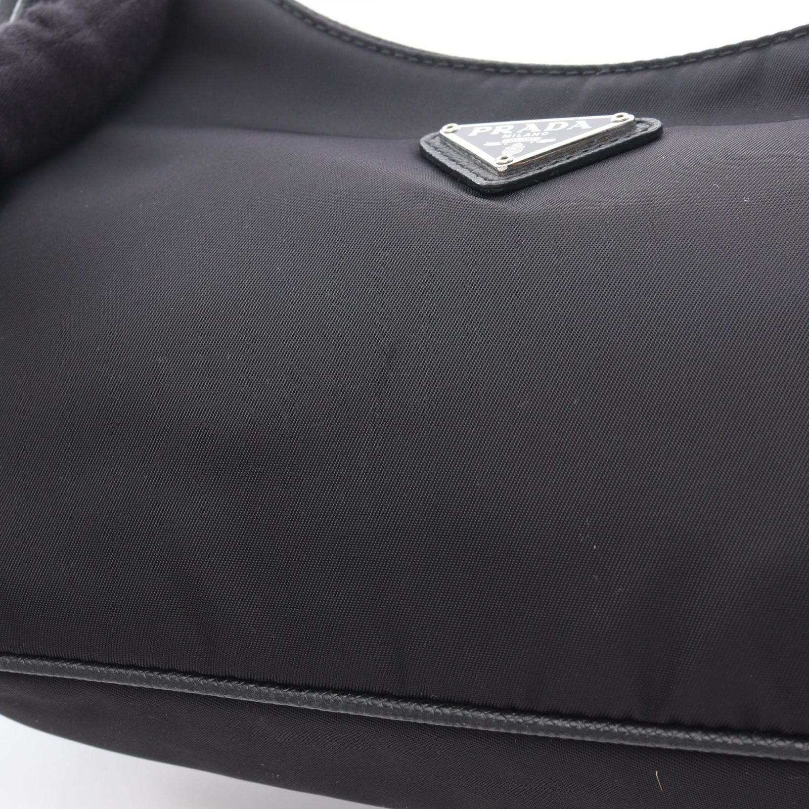 プラダ PRADA ショルダーバッグ Re-Edition 2005 Re-Nylon 1BH204 ブラック リサイクルポリアミド サフィアーノレザー 【中古】 PRADA - プラダ PRADA ショルダーバッグ Re-Edition 2005 Re-Nylon
