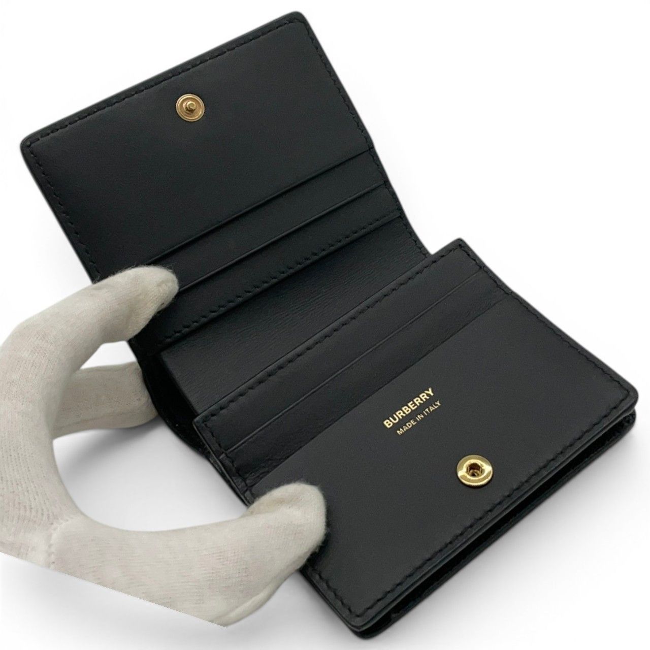 BURBERRY[バーバリー] 三つ折り財布 Black 未使用 メルカリ限定 未使用BURBERRYバーバリー レザー三つ折り財布 濃茶 ダークブラウン