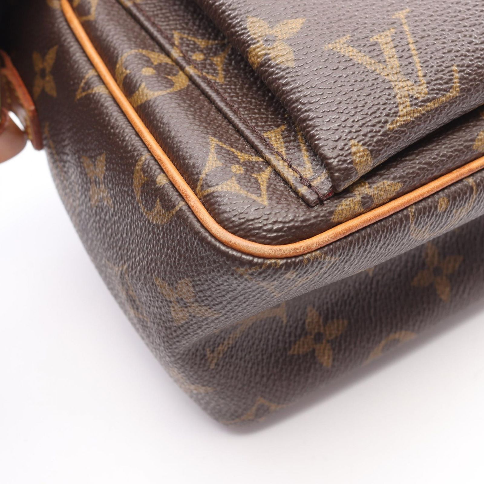 ルイ・ヴィトン LOUIS VUITTON ショルダーバッグ ヴィバシテPM