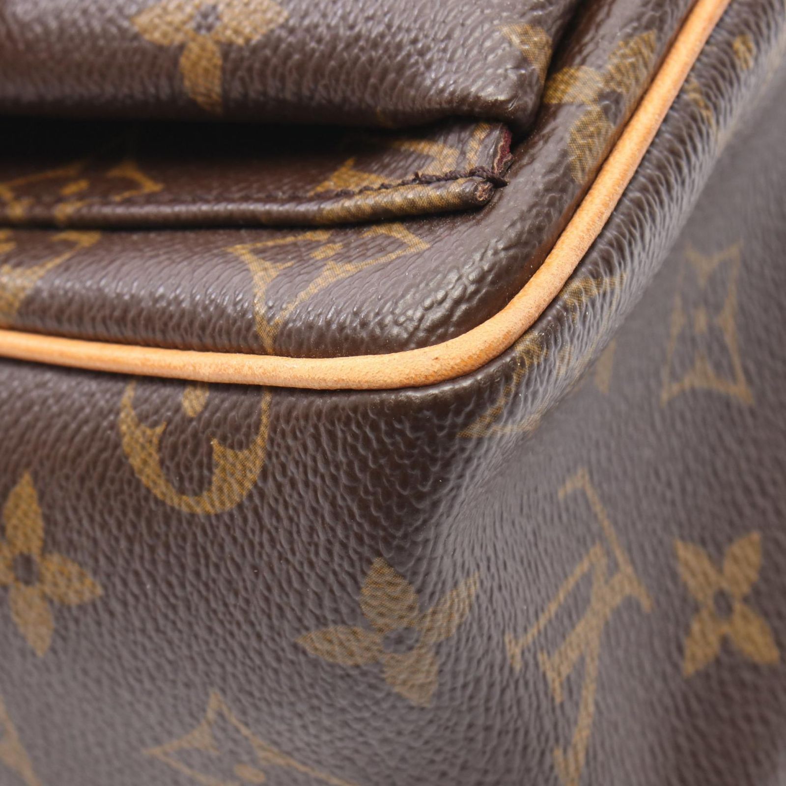 LOUIS VUITTONヴィバシテPMルイヴィトン ルイ・ヴィトン LOUIS VUITTON ショルダーバッグ ヴィバシテPM