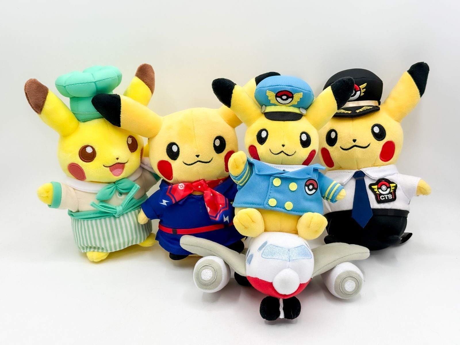 ポケモンセンター ピカチュウ ぬいぐるみセット 制服 コスチューム