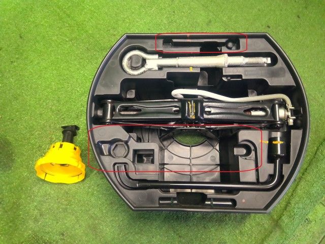 【中古】シトロエン C4 ABA-B7HN02 テンパー スペアー タイヤ 車載工具 自社品番260018