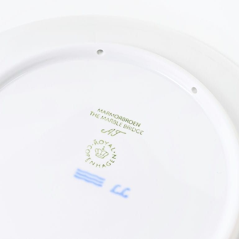 ロイヤルコペンハーゲン イヤープレート2026年 ''マーブル ブリッジ