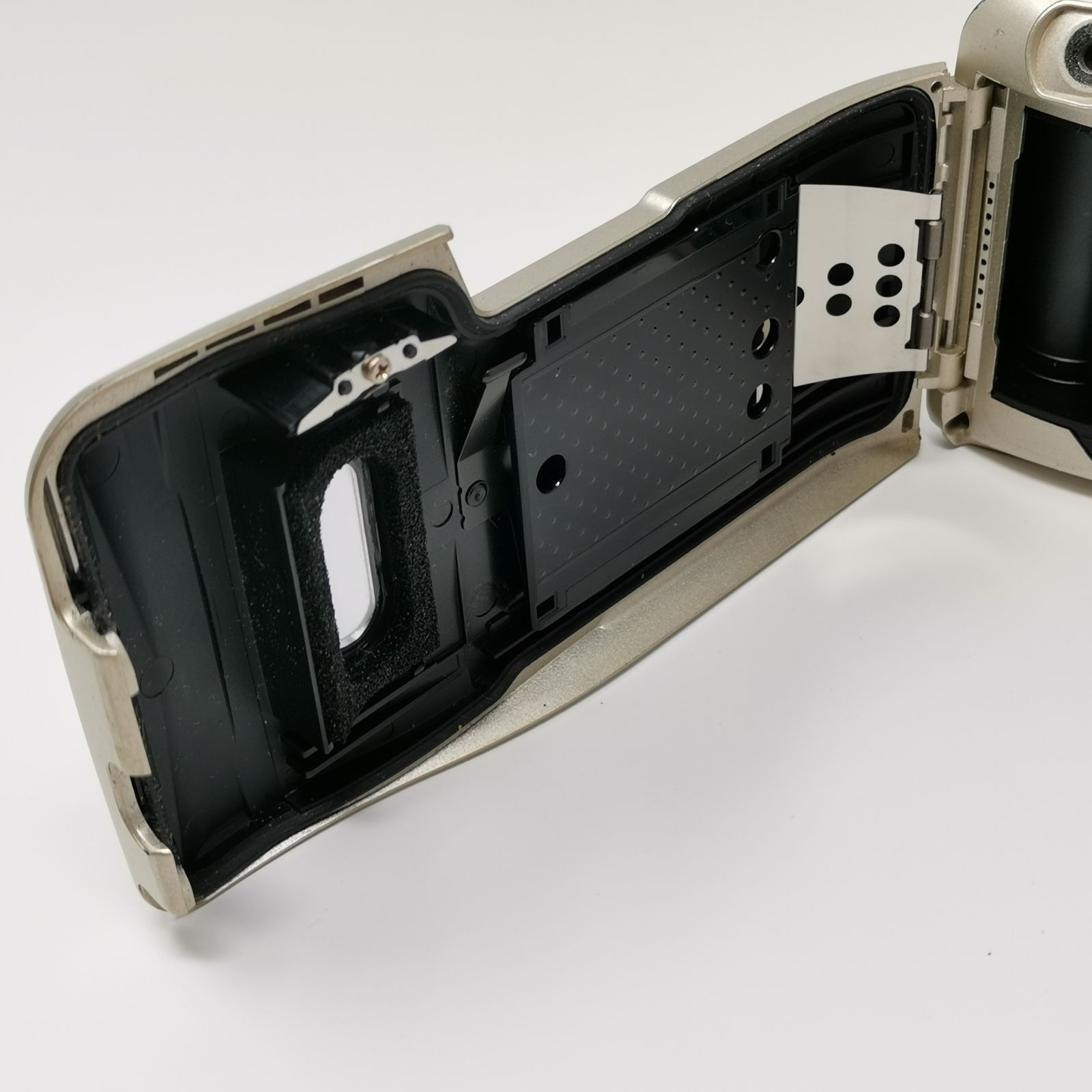 OLYMPUS μ[mju] ZOOM 105 フィルムカメラ 充電器ないため動作未確認