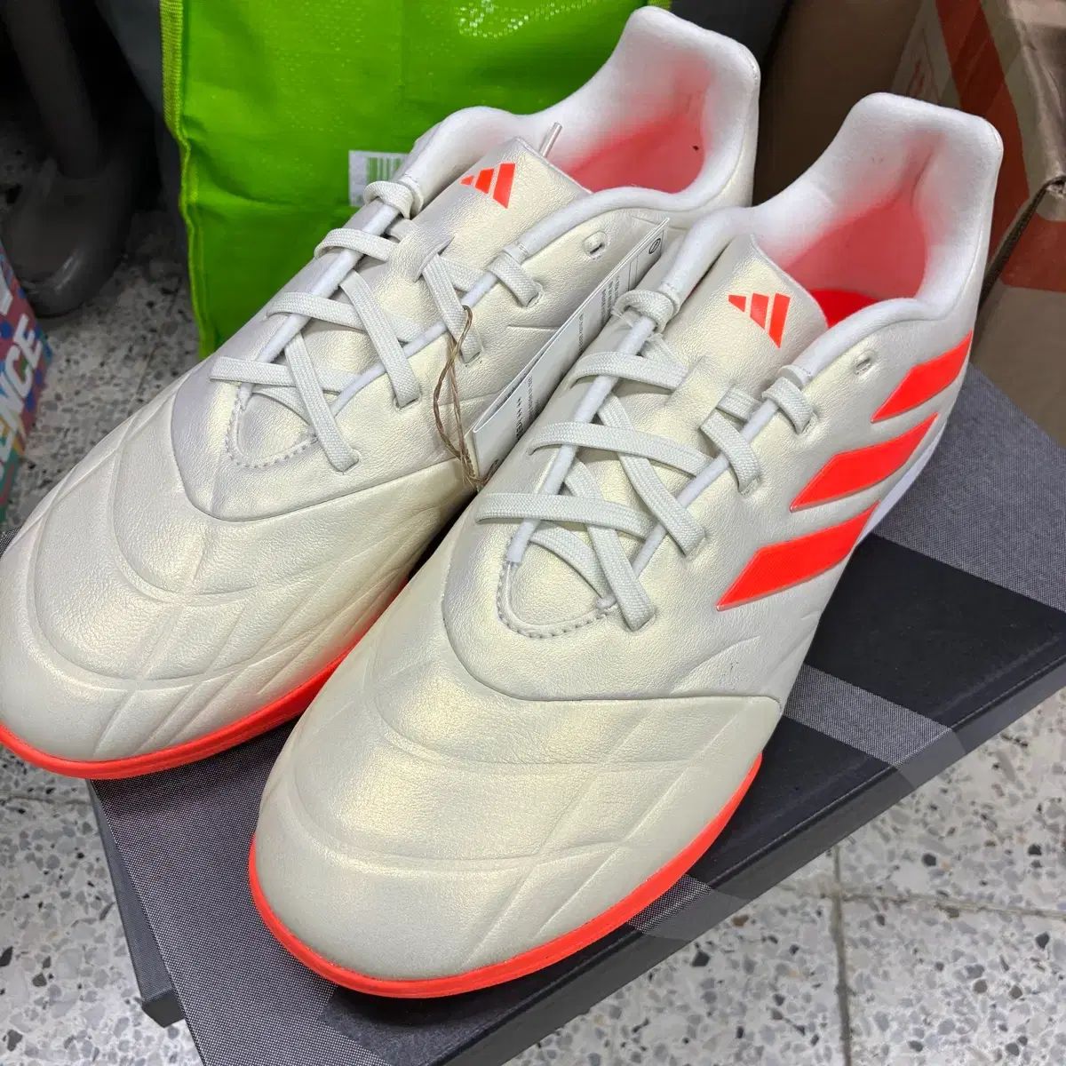 新品 サッカーシューズ 270 アディダス コパ ピュア3