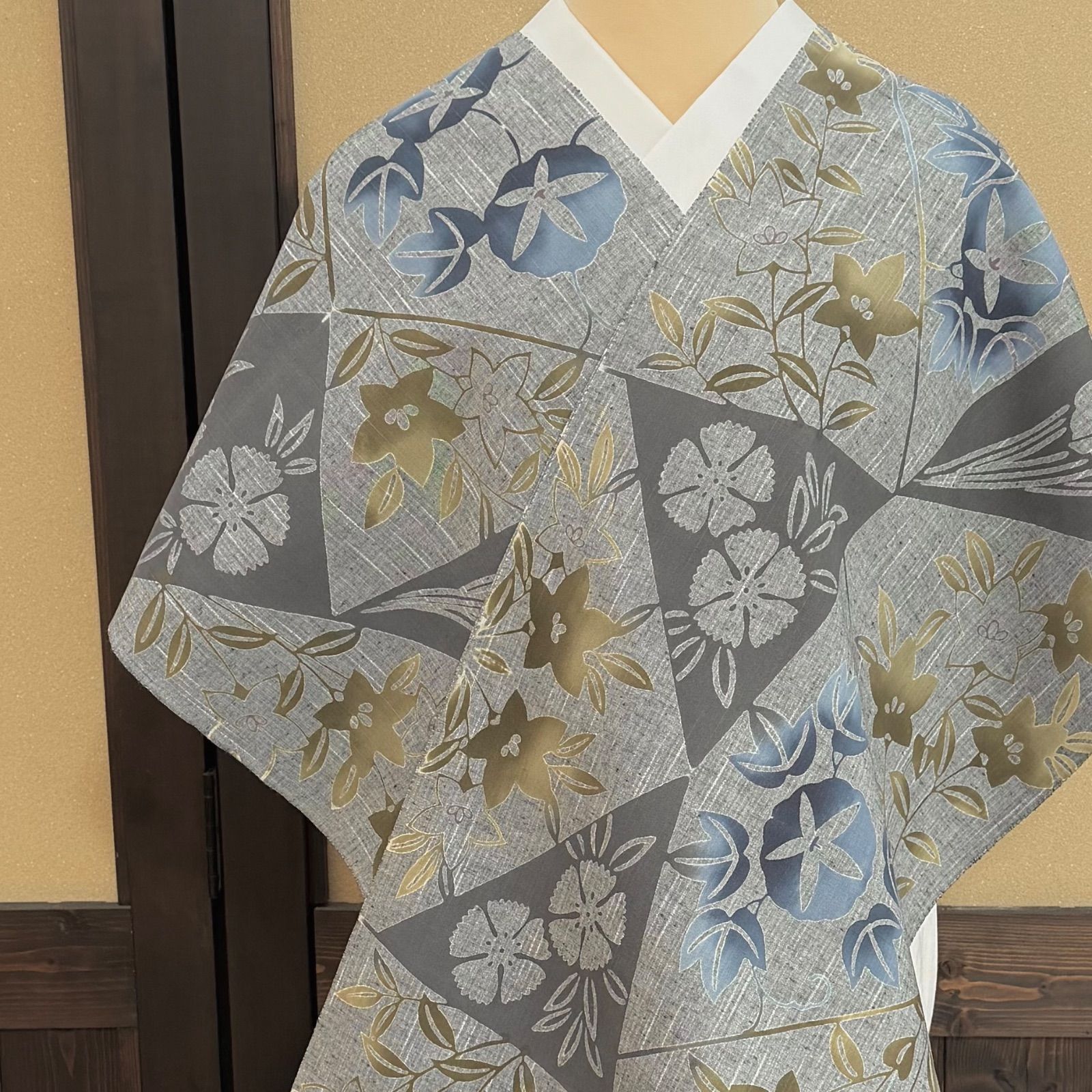 「夏着物」　浴衣　竺仙　紬ゆかた　切りばめに草花　0877