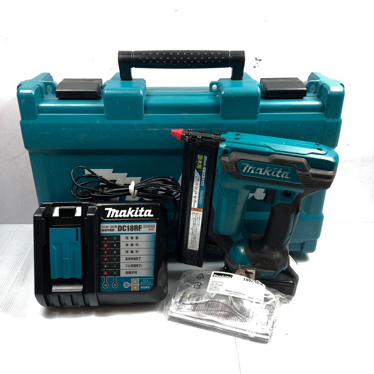MAKITA マキタ 18V 15~35mm 充電式面木釘打 バッテリ1個・充電器・ケース付 PSEマークあり FN350DRG