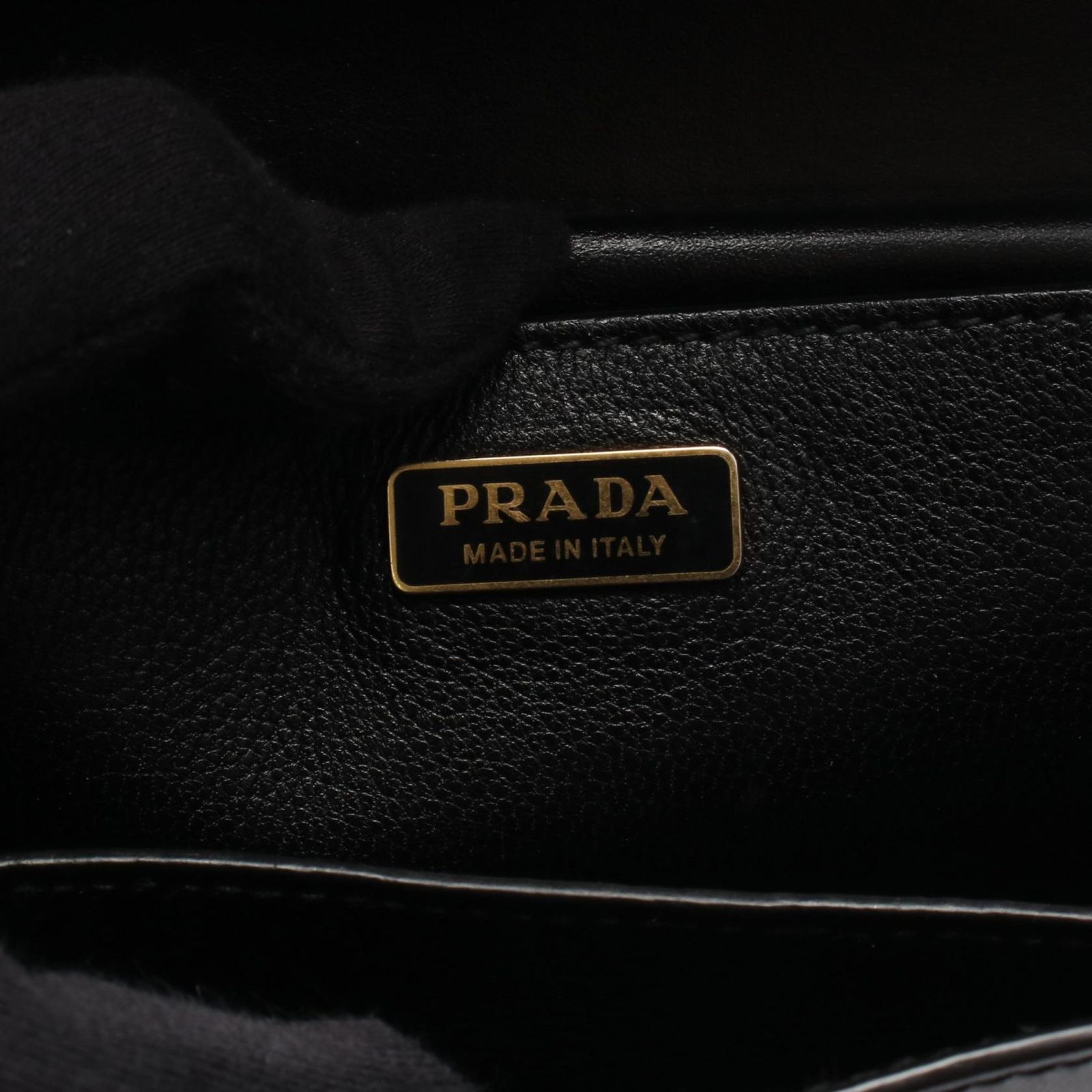 プラダ PRADA ショルダーバッグ カイエ 1BD045 ブラック レザー