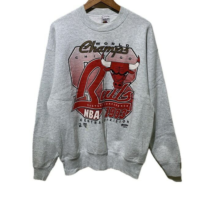 【中古】 FRUIT OF THE LOOM スウェット 90s vintage 90年代 長袖 トレーナー クルーネック 裏起毛 1993年 バスケ CHICAGO BULLS NBA プリント USA製 古着 /1591