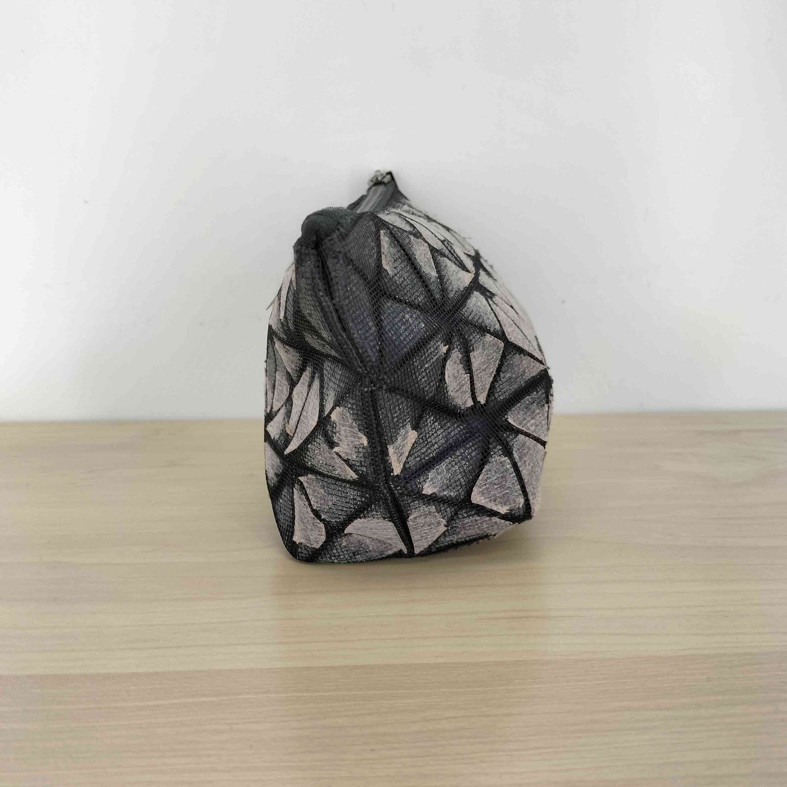 BAOBAO ISSEY MIYAKE ジオメトリックポーチ バオバオイッセイミヤケ BAO BAO ISSEY MIYAKE ジオメトリック ポーチ