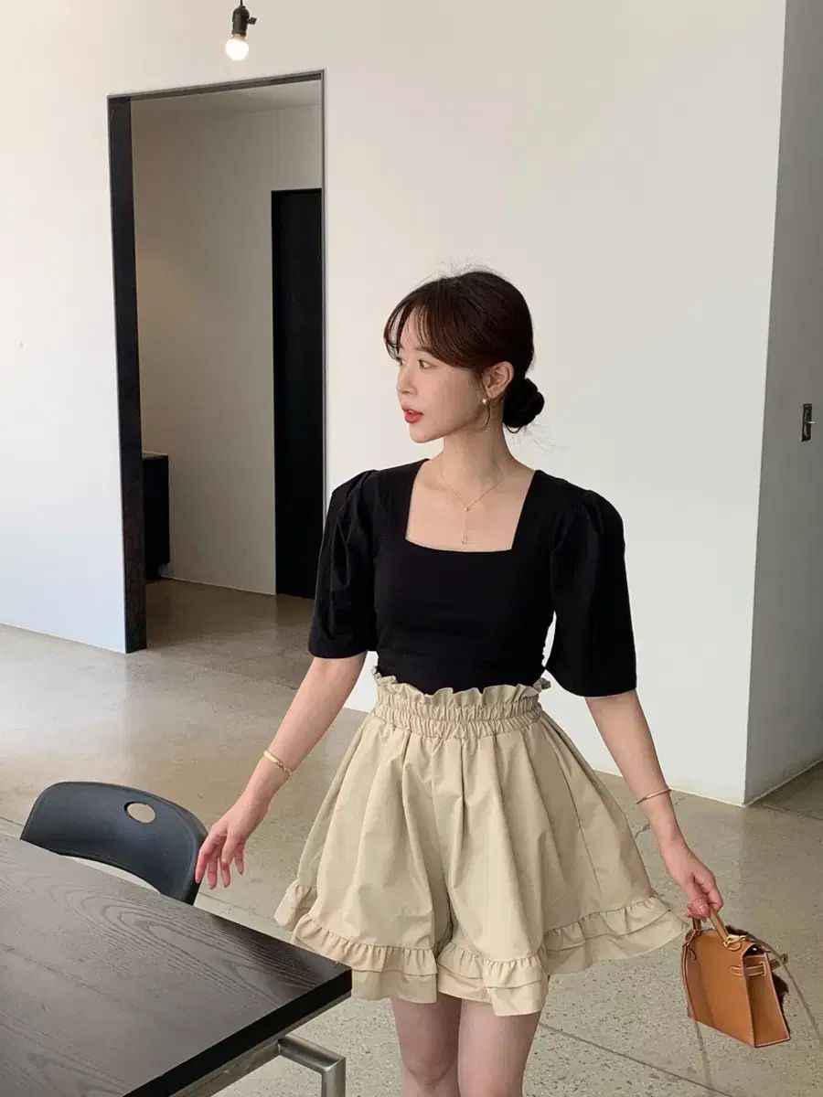バイシーニー フリル ハーフパンツ 新品:) 6,341円