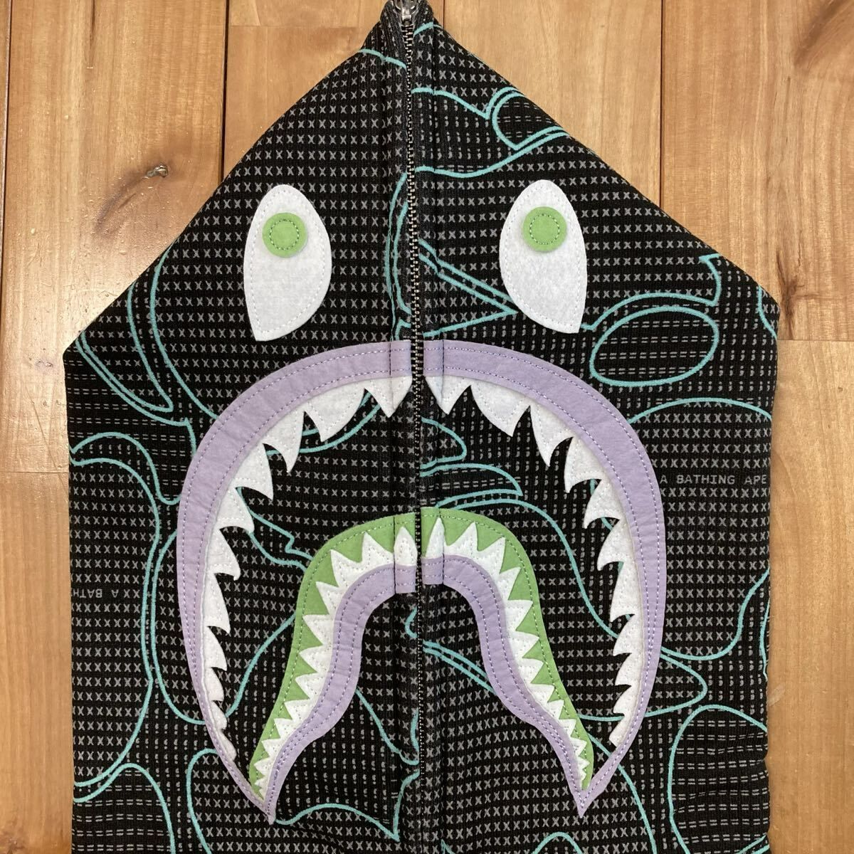 ☆蓄光☆ XL TEXT CODE CAMO SHARK FULL ZIP HOODIE a bathing ape
