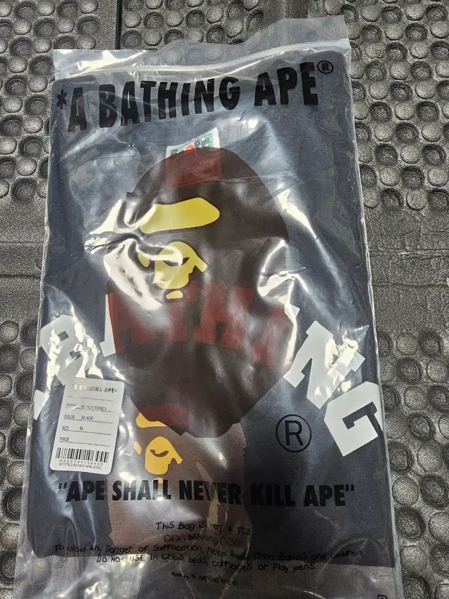アベイシングエイプ ブラック Tシャツ XL