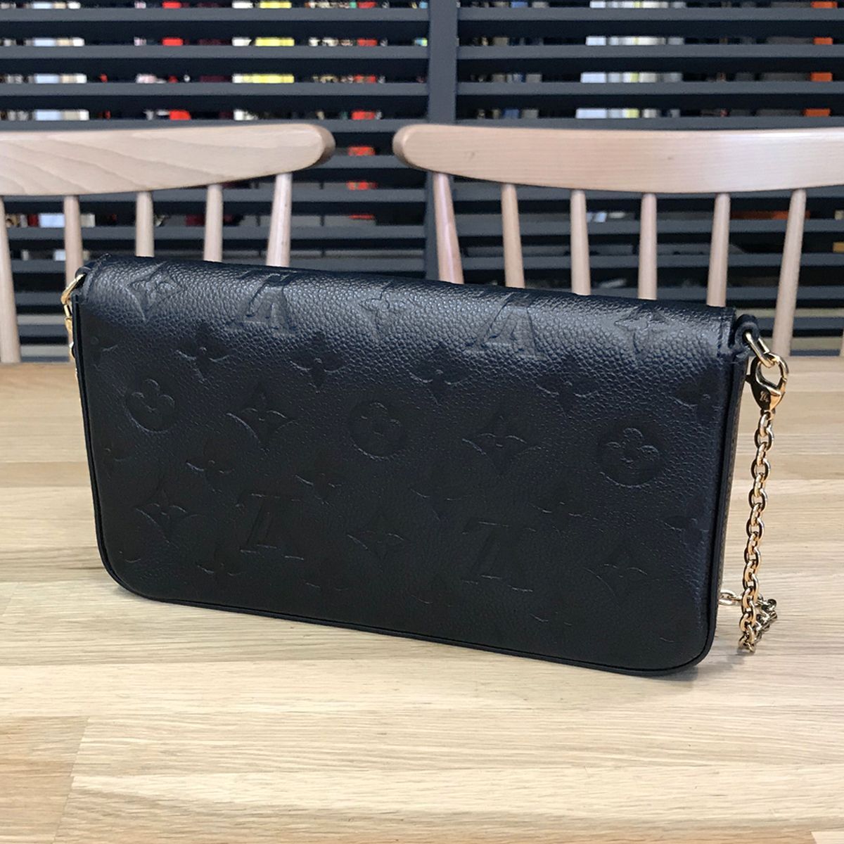 超美品 ルイヴィトン 現行 アンプラント ポシェットフェリシー