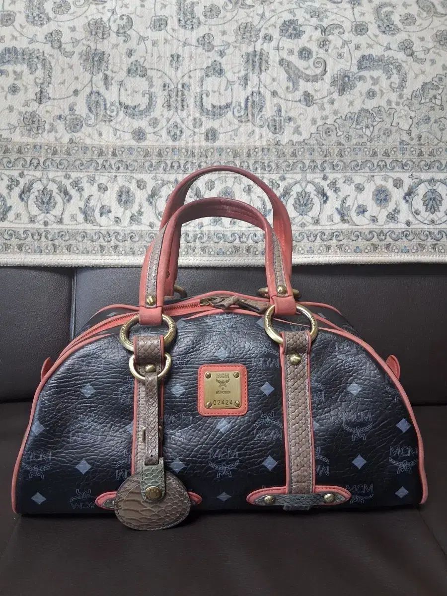 MCM ブラック ボストンバッグ トートバッグ バッグ