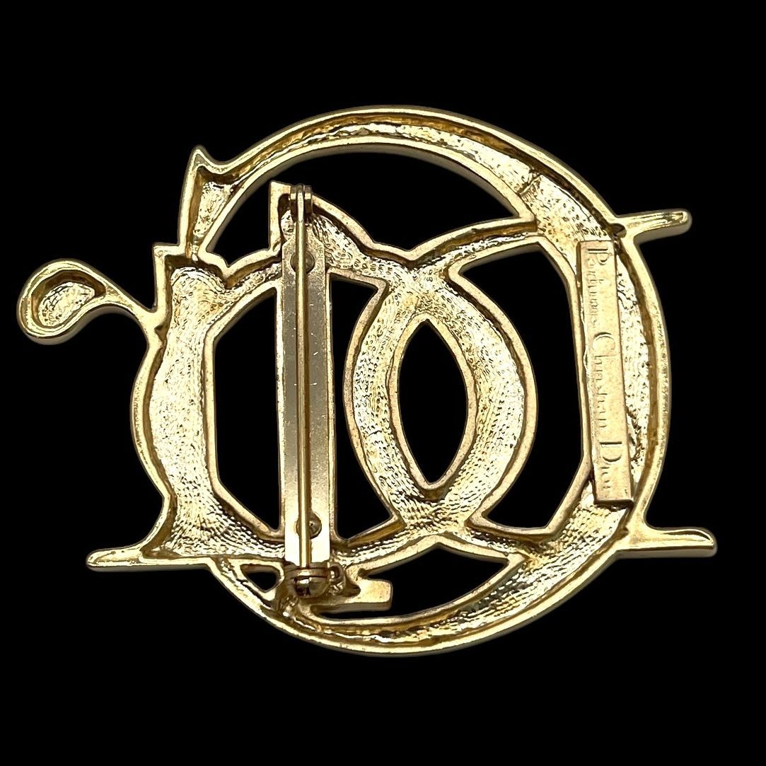 Christian Dior クリスチャンディオール エンブレム ブローチ ロゴ