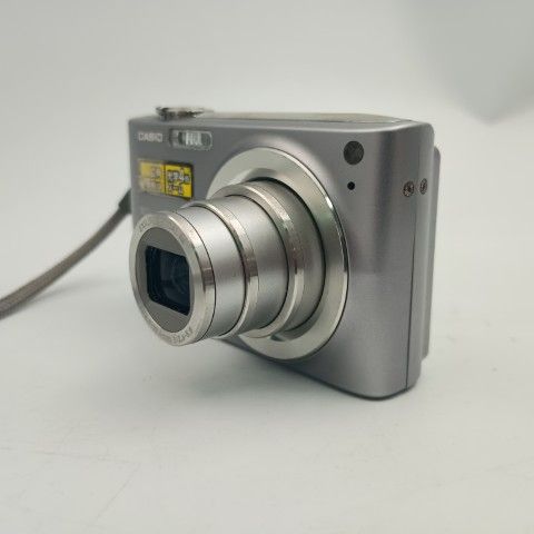 Casio EXILIM EX-Z200 Silver コンパクトデジタルカメラ / - メルカリ