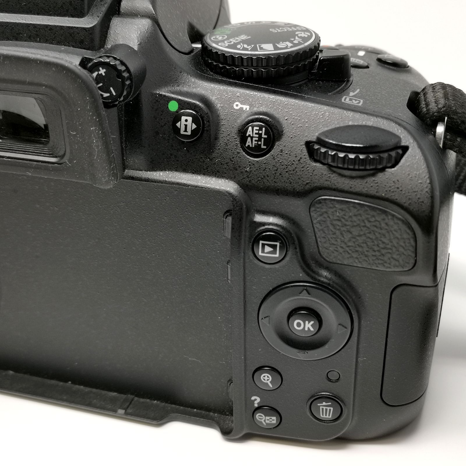 Nikon ニコン D5100 デジタル一眼レフカメラ バッテリー付 ジャンク品 