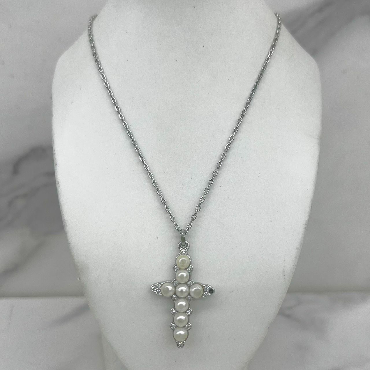 スワロフスキー Swarovski パール クロス ネックレス