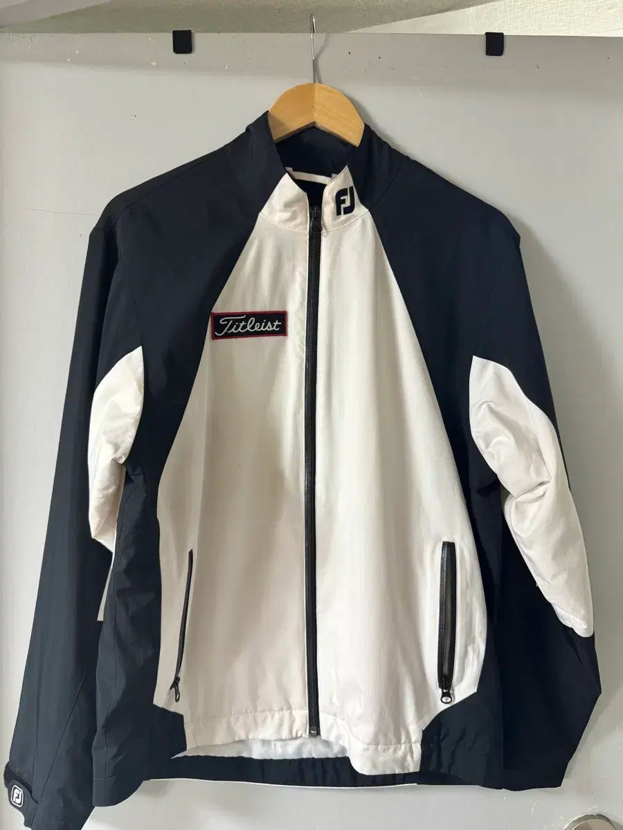 FootJoy フットジョイ ウィンドブレーカー (Titleist タイトリスト コラボ)(美品)(100-105)(プロ様 在庫処分)