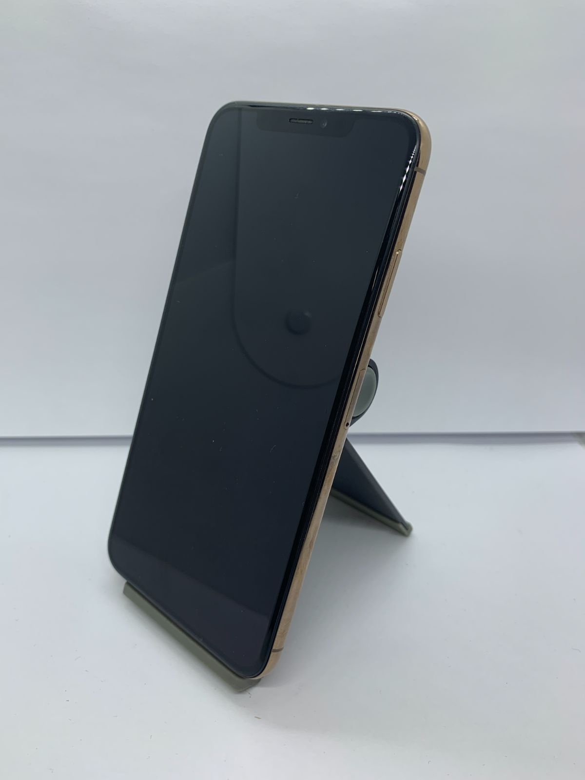 iPhone XS Max 64GB ゴールド 中古 (フレーム/画面キズ有) - メルカリ