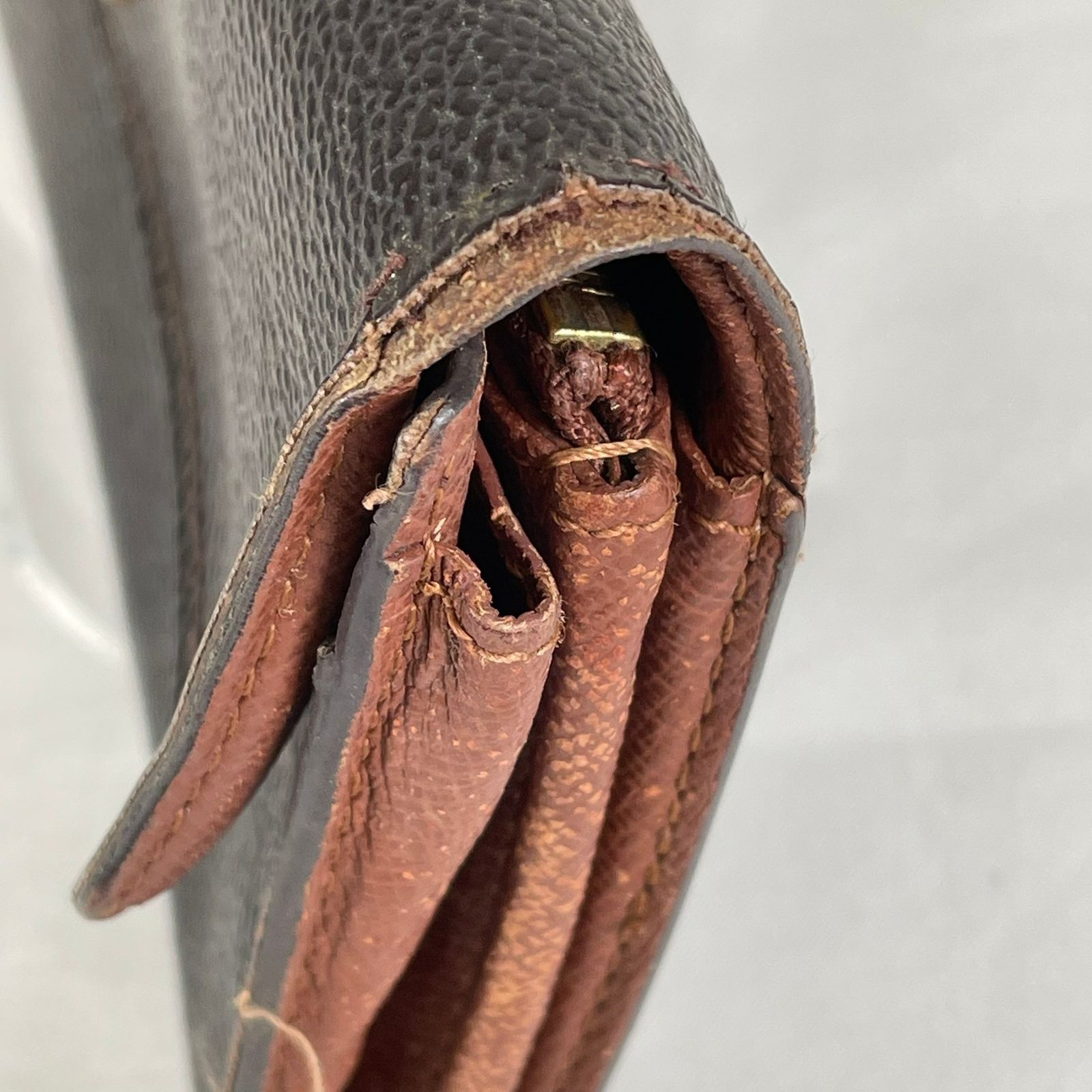 LOUIS VUITTON ルイヴィトン 二つ折り長財布 ポルトフォイユ サラ 