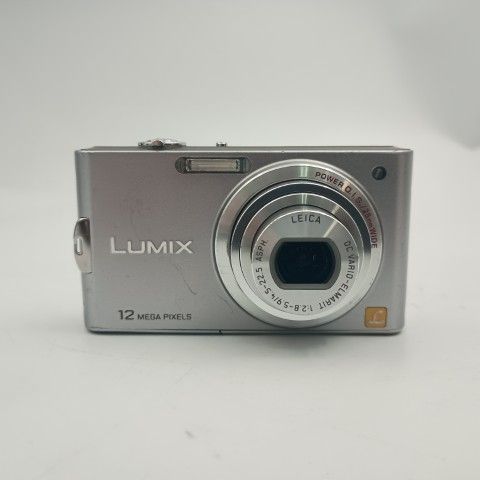 Panasonic LUMIX DMC-FX60 コンパクトデジタルカメラ / - メルカリ