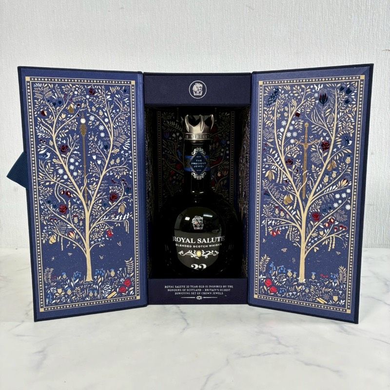 Royal Salute 32年 BLENDED SCOTCH WHISKY 空き瓶 化粧箱 509K0 - メルカリ