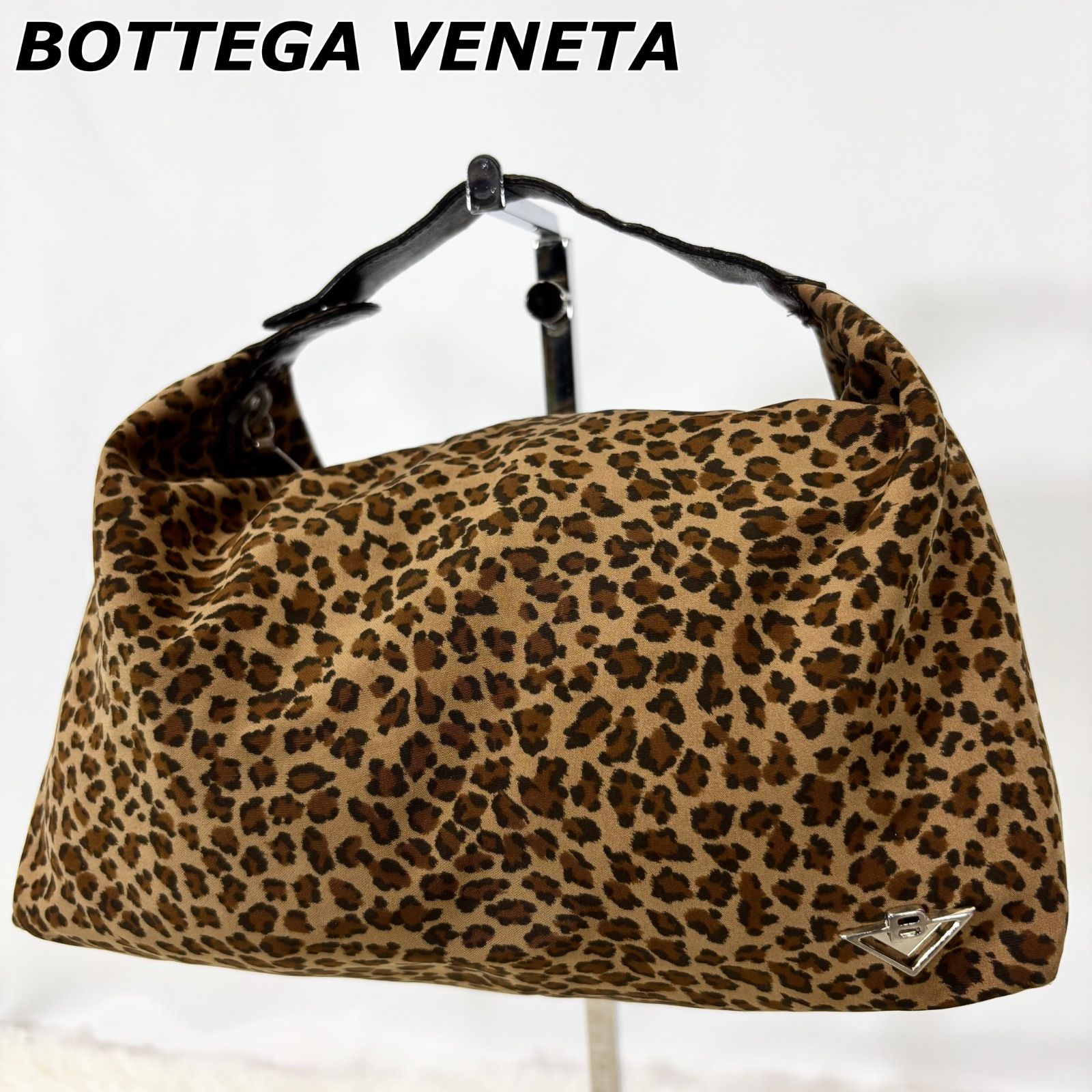 【美品】ボッテガヴェネタ BOTTEGA VENETA アクセサリーポーチ 化粧ポーチ レオパード ヒョウ柄 ロゴ金具 ヴィンテージ vintage イタリア製