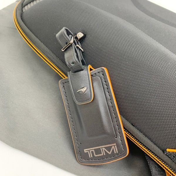 TUMI McLaren トゥミ マクラーレン トルク スリング ボディ ショルダー
