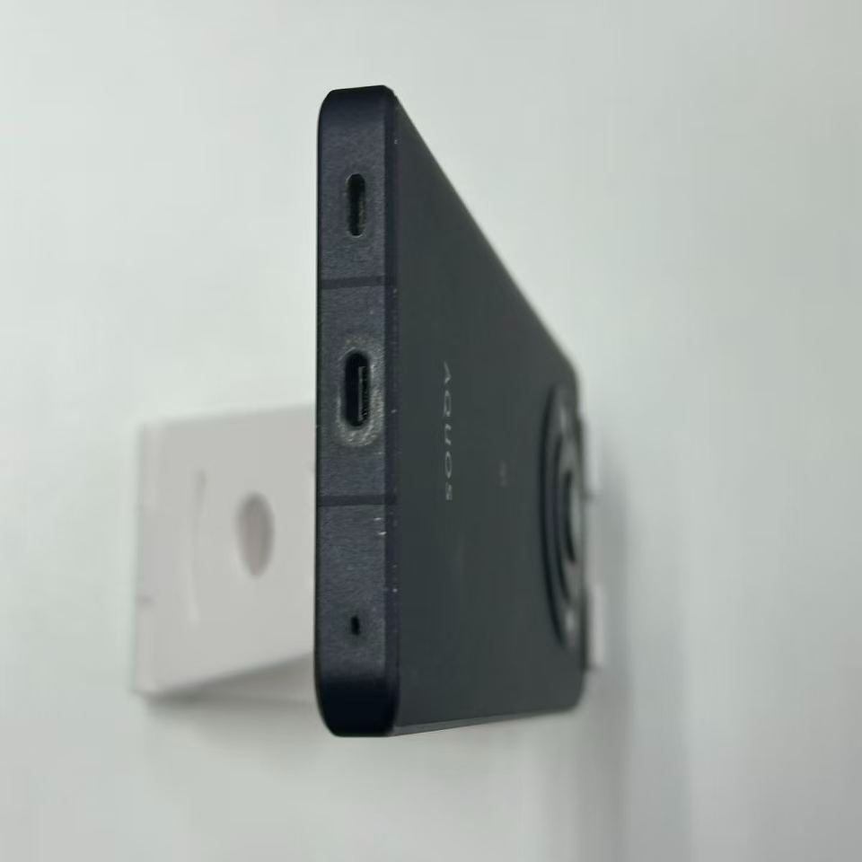 ジャンク】AQUOS R8 Pro 256GB BK - メルカリ