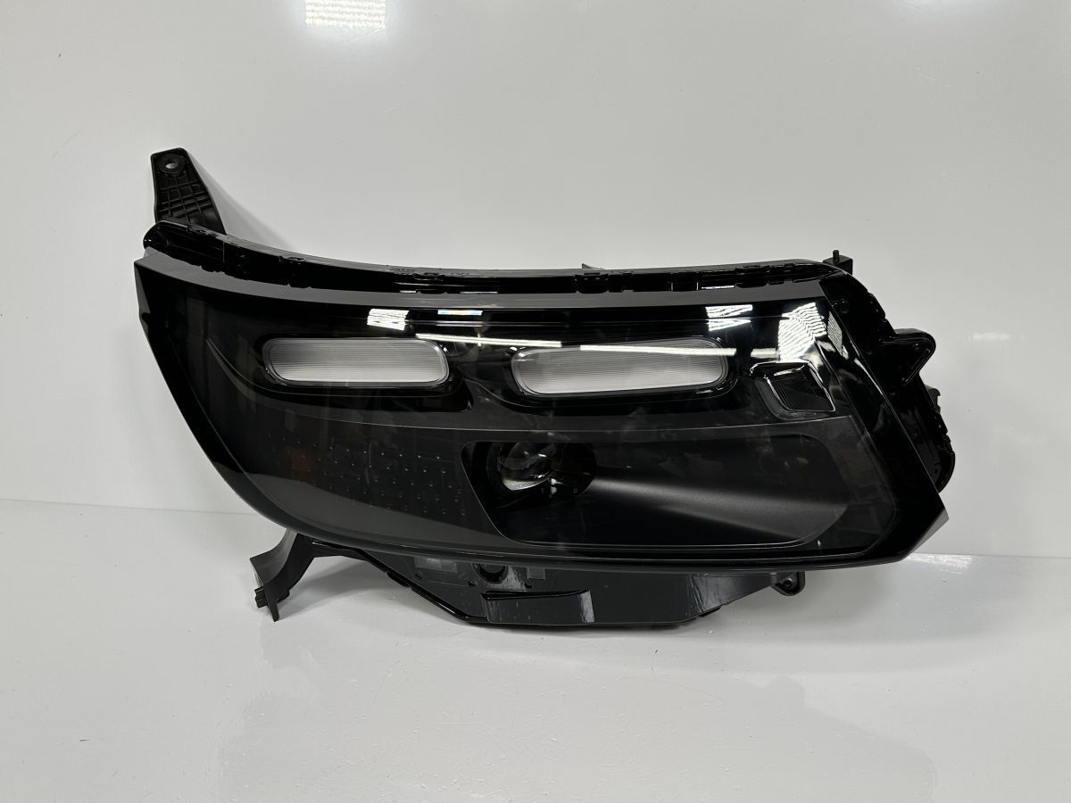 美品/破損キズなし フリード GT1 GT3 GT5 GT7 純正 右ヘッドライト Assy 右ライト RH LED 33100-33F-J01 W7390 J0 管理33793 26,000円