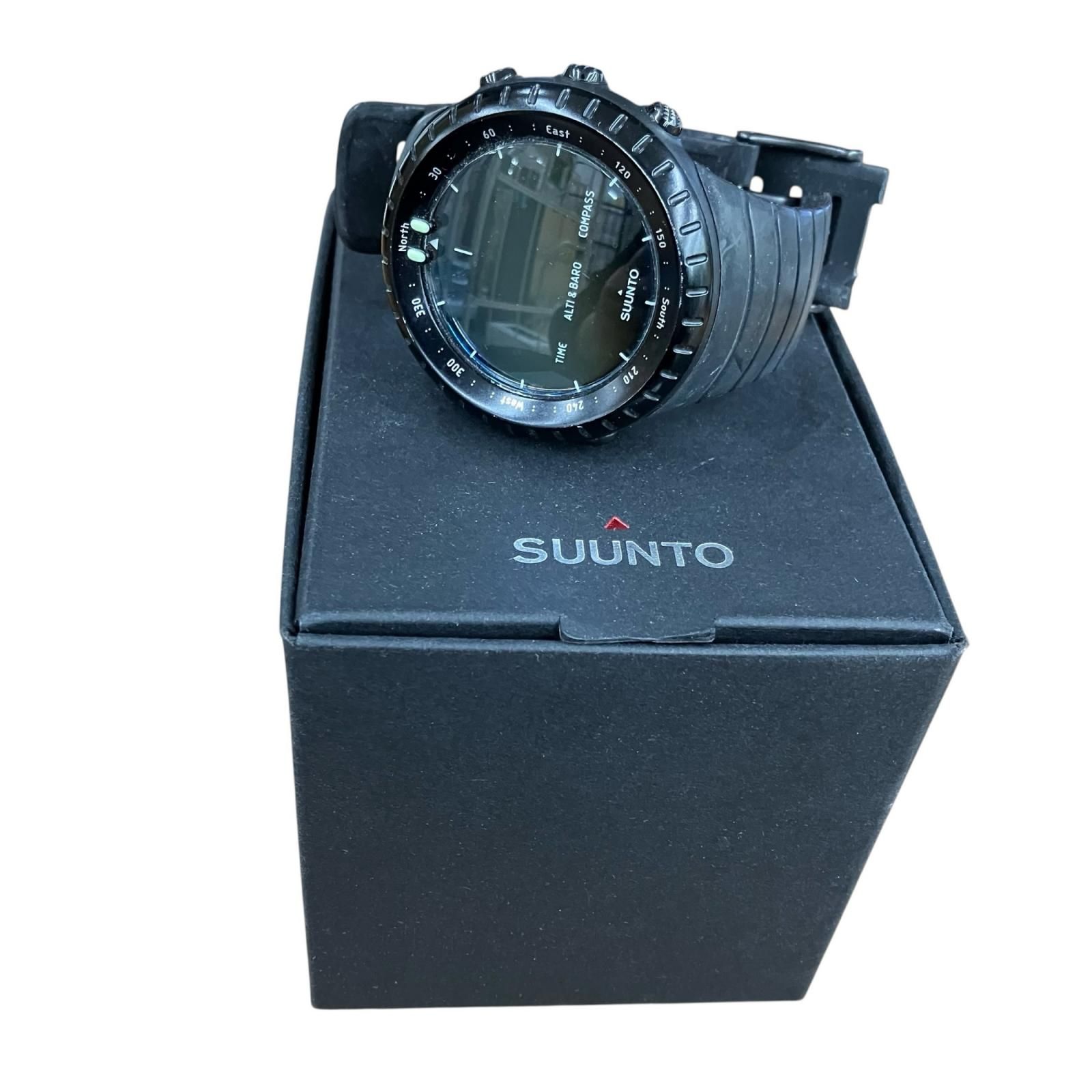 141028 現状品 SUUNTO スント 【訳アリ】ベルト破損　腕時計　コア・オールブラック ブラック メンズ 4,200円