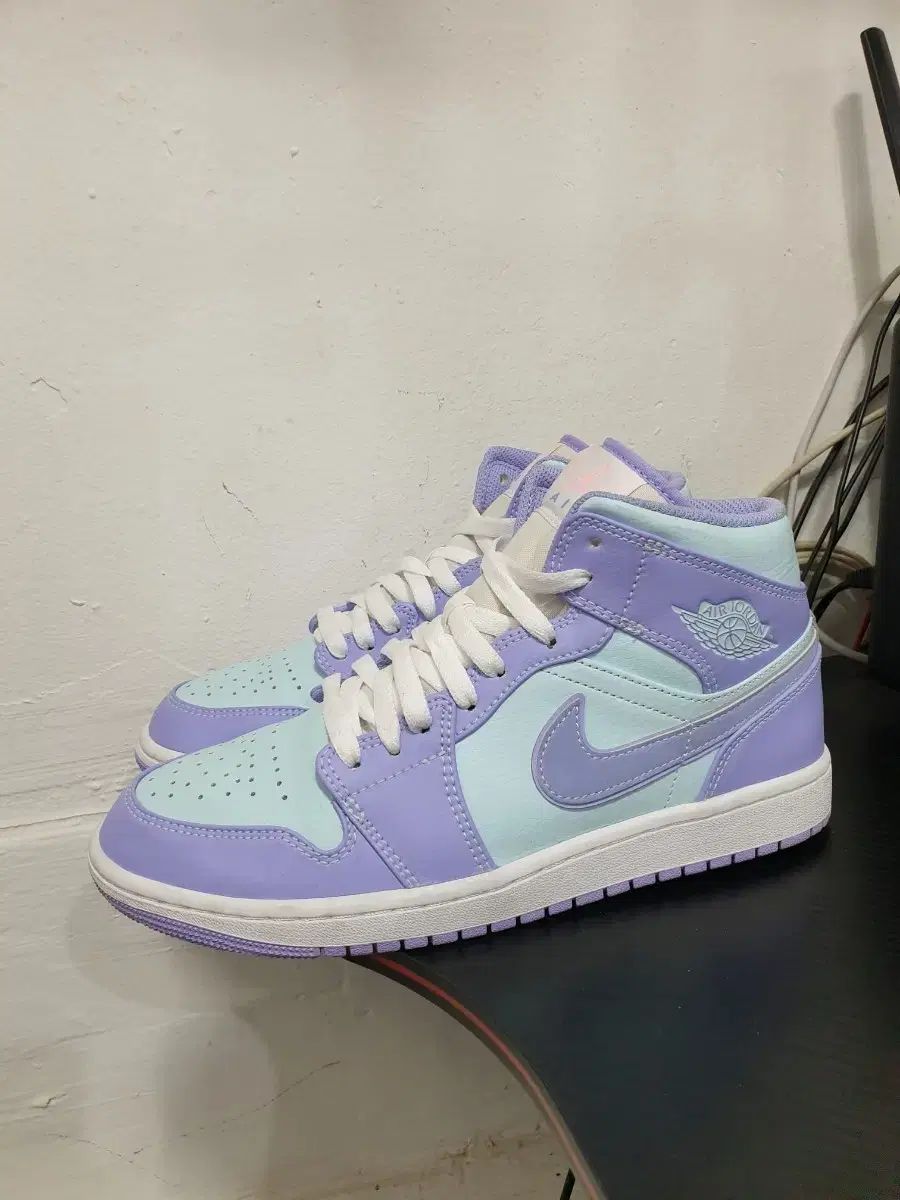 ナイキ エア ジョーダン 1 ミッド PURPLE/ミント 265