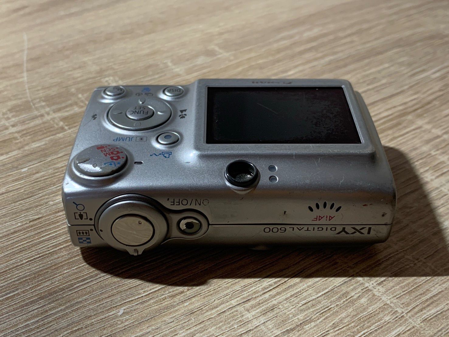 0600 Canon IXY DIGITAL 600 シルバー デジカメ 動作確認済み 【コ 