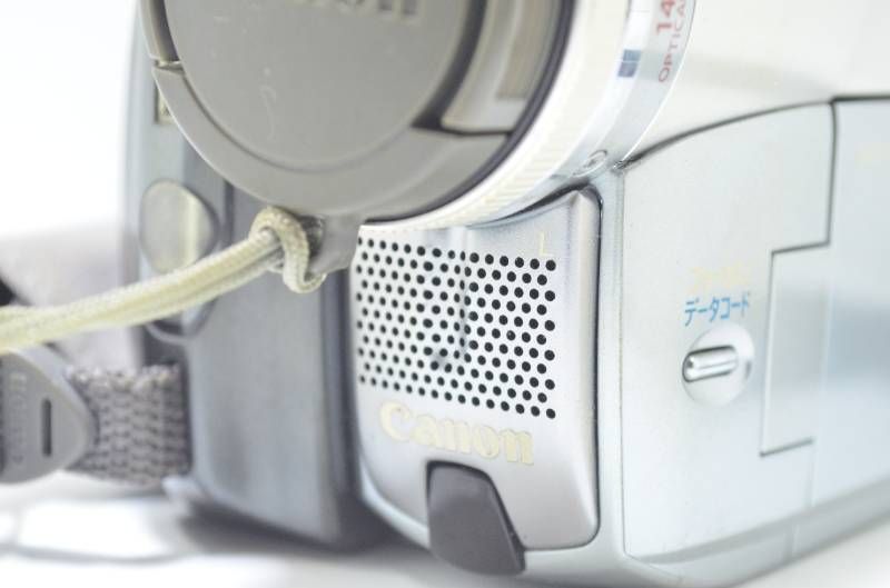 送料無料】 Canon キャノン DM-FV M20 MiniDV デジタルビデオカメラ
