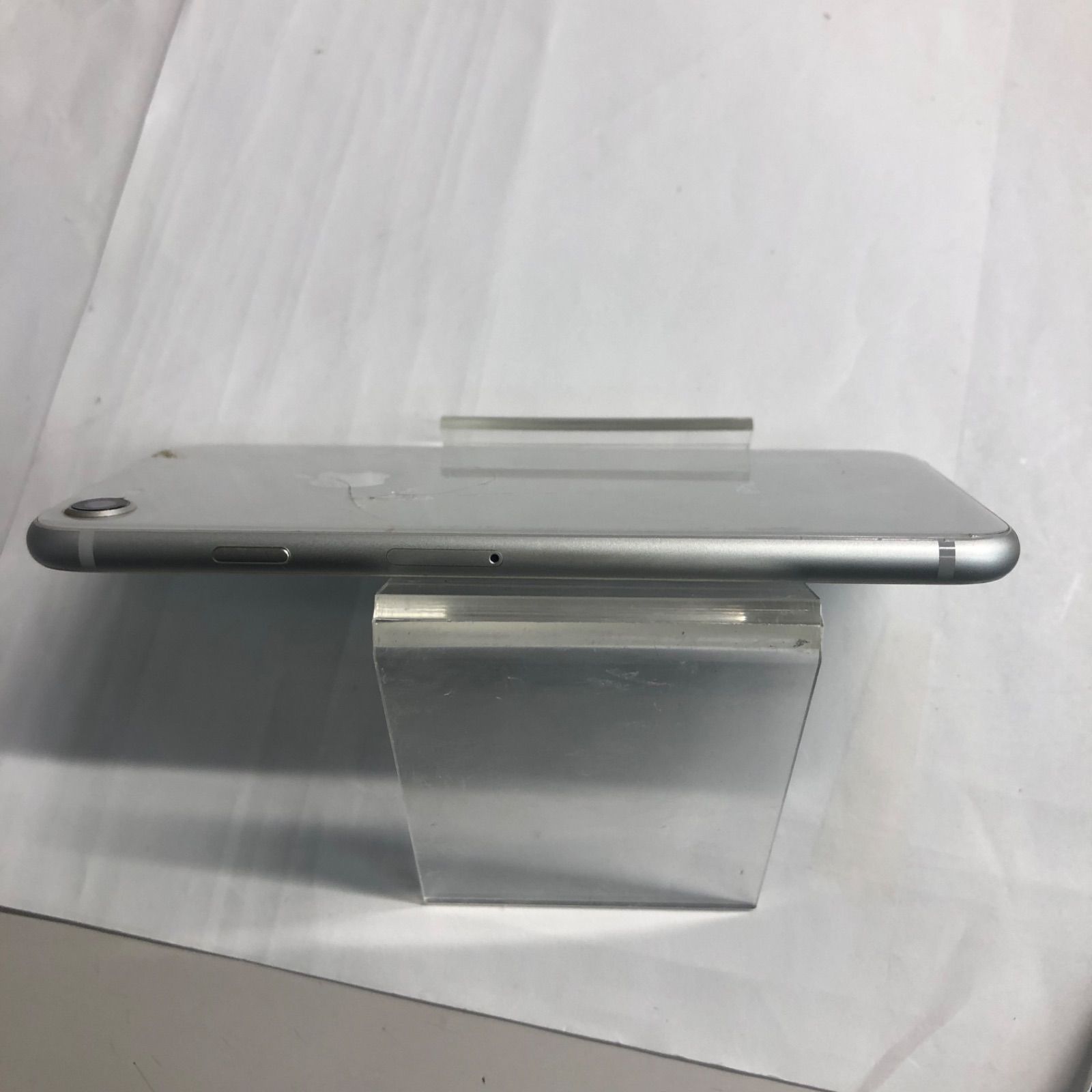 iPhone 8 64GB ホワイト SIMFREE 訳あり - メルカリ