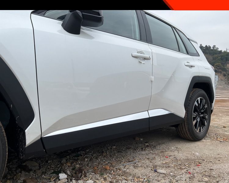 【送料無料】トヨタ RAV4 26年式 / ウィーランダ (Toyota RAV4 2026 / Wildlander) 専用 ボディサイドモール 防擦 ドアエッジプロテクター メッキ調 高級感 ドレスアップ カスタム 傷防止 簡単取付 おしゃれ