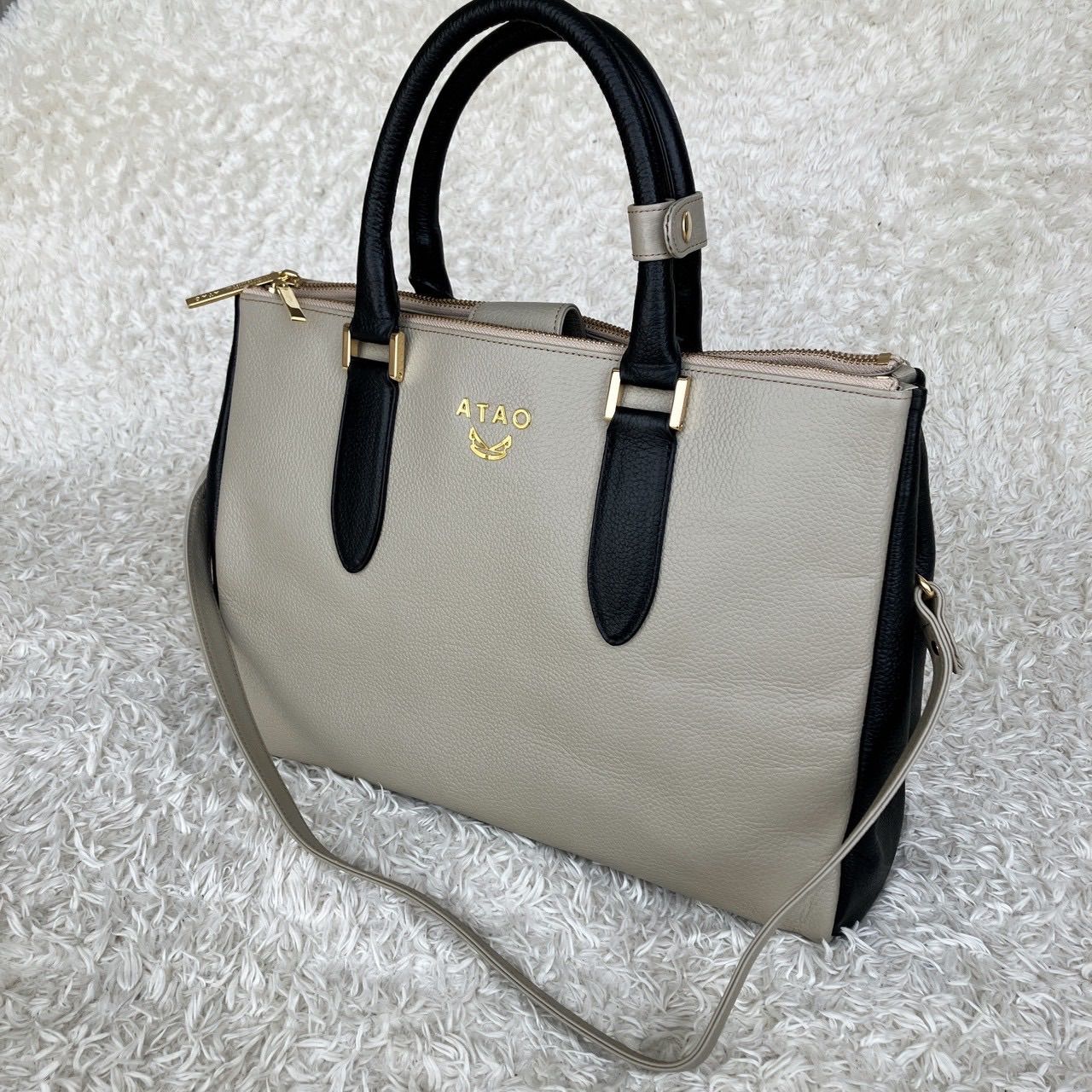 新品！ATAO アタオ ドリー 2way ショルダーバッグ ハンドバッグ グレー