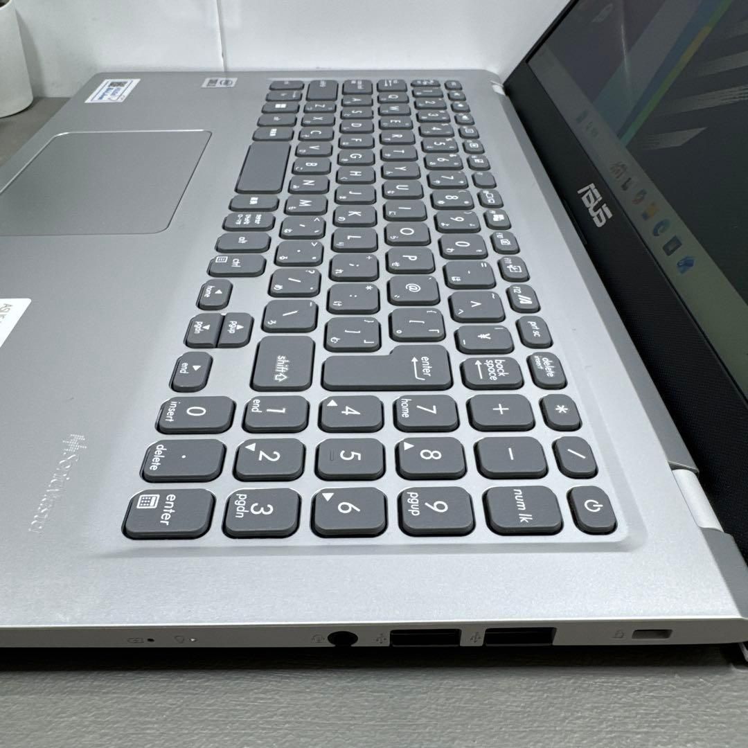 【希少】ASUSVivibook15シルバー☘10世代☘NVMe512GB 希少】ASUSVivibook15シルバー☘10世代☘NVMe512GB - メルカリ