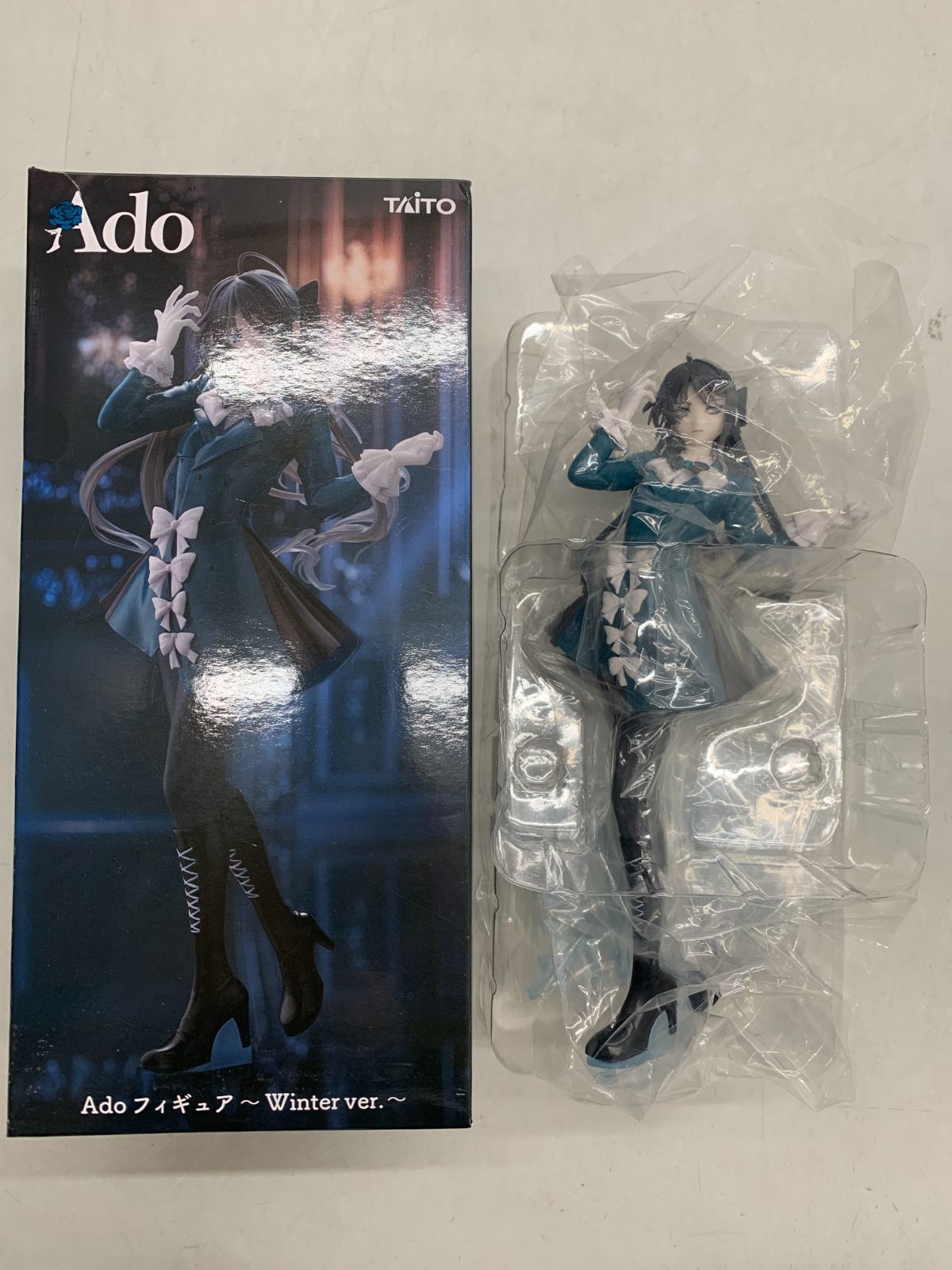 中古 Ado フィギュア ～Winter ver.～ - メルカリ