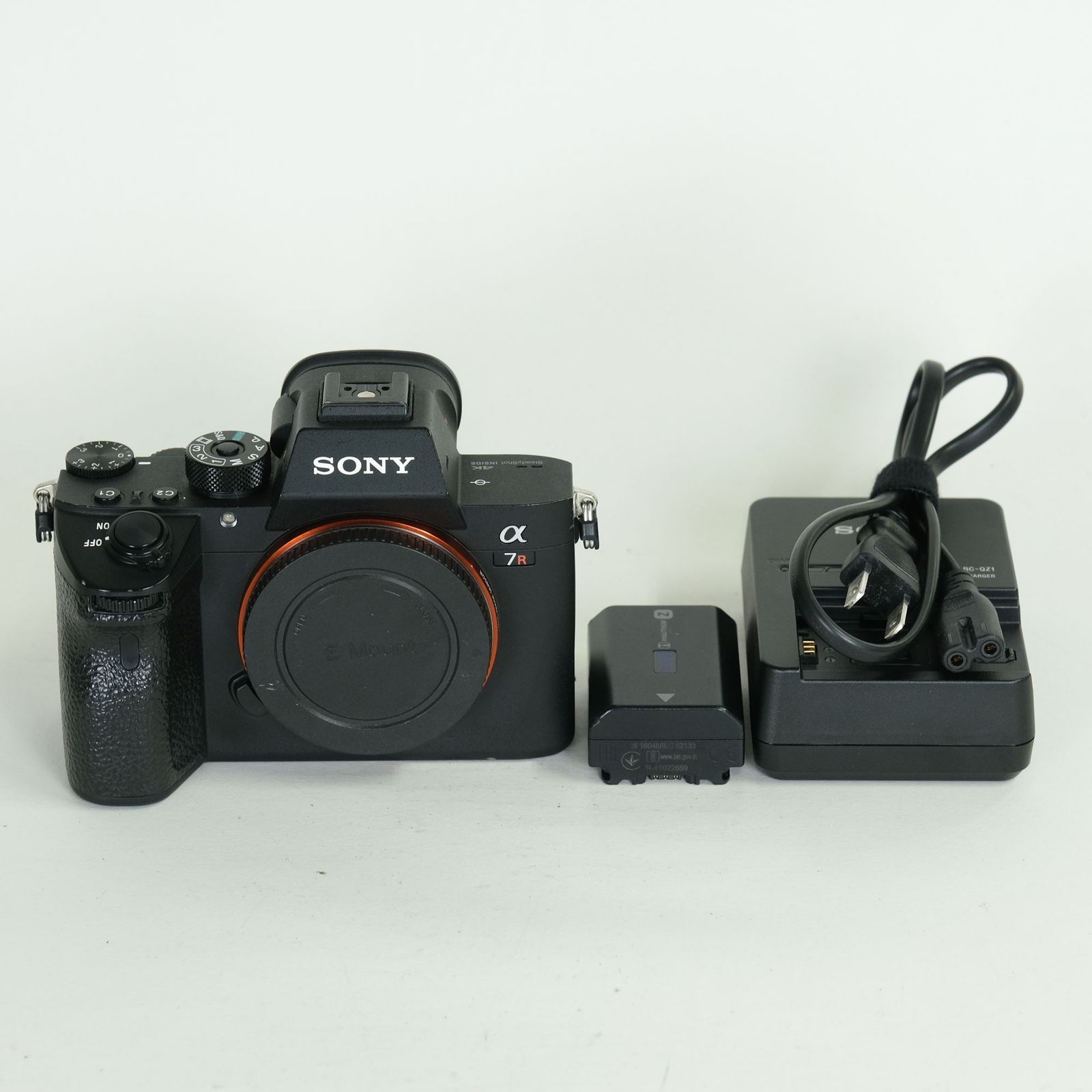 並品 | シャッター数34,000回] SONY α7R III（ILCE-7RM3） | SONY E