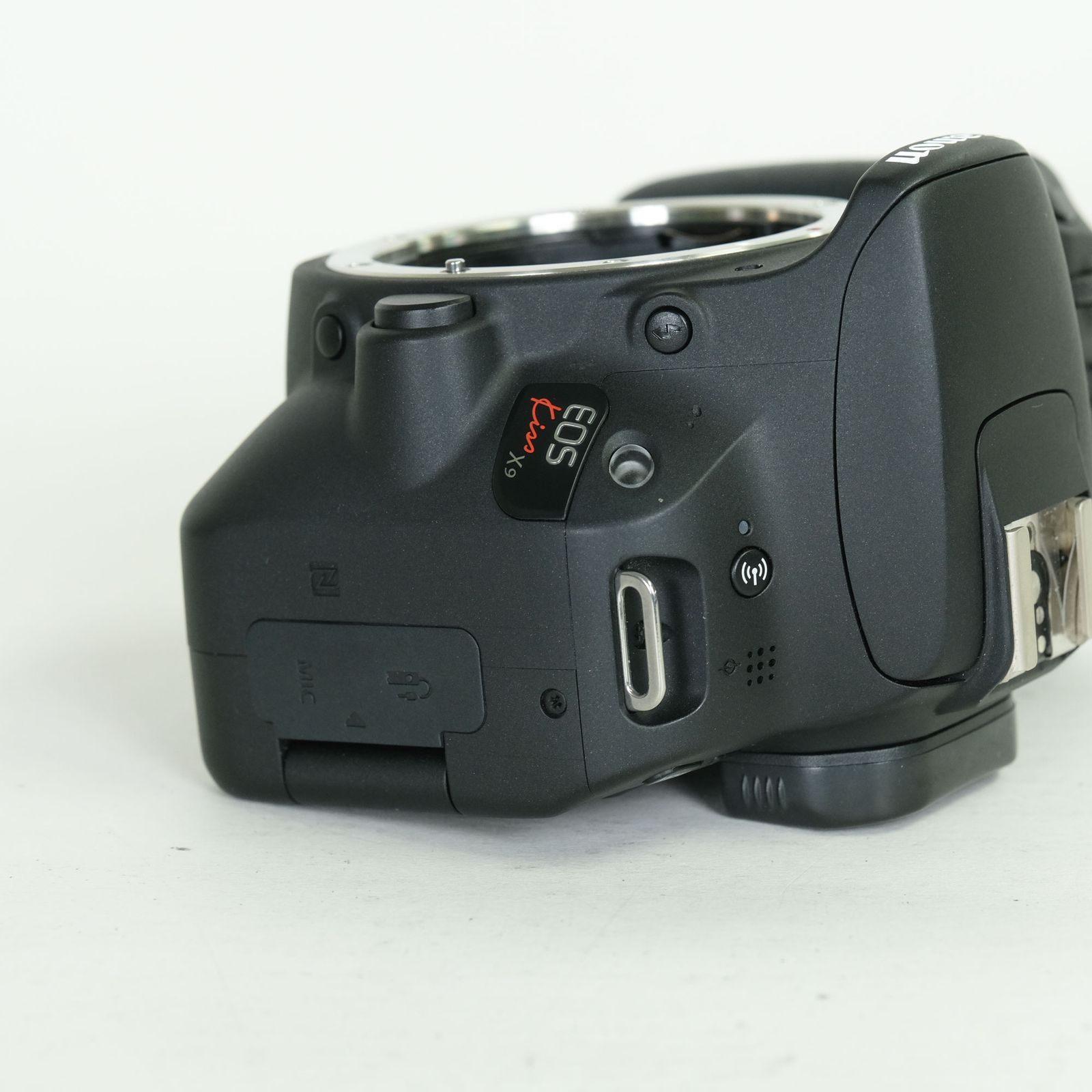 美品] Canon EOS Kiss X9 [ボディ ブラック] | Canon EF-Sマウント 