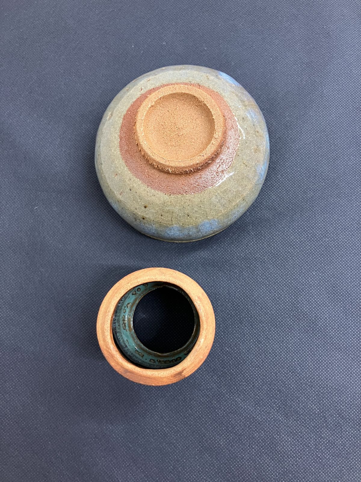 【茶道具セット】抹茶茶碗 & 蓋置き 海鼠釉 竹形 陶器 茶器 【茶道具セット】抹茶茶碗 & 蓋置き 海鼠釉 竹形 陶器 茶器