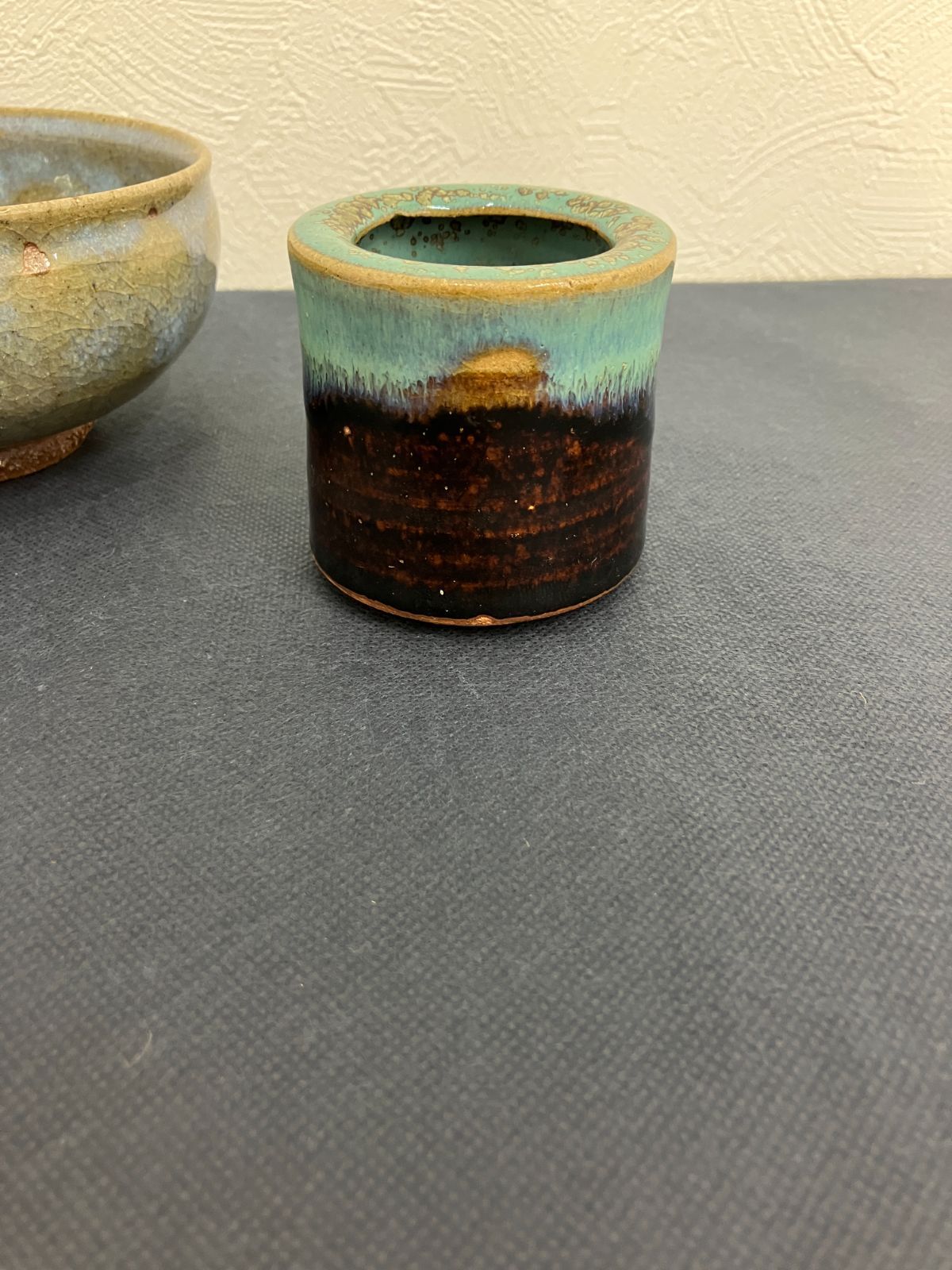 【茶道具セット】抹茶茶碗 & 蓋置き 海鼠釉 竹形 陶器 茶器 【茶道具セット】抹茶茶碗 & 蓋置き 海鼠釉 竹形 陶器 茶器