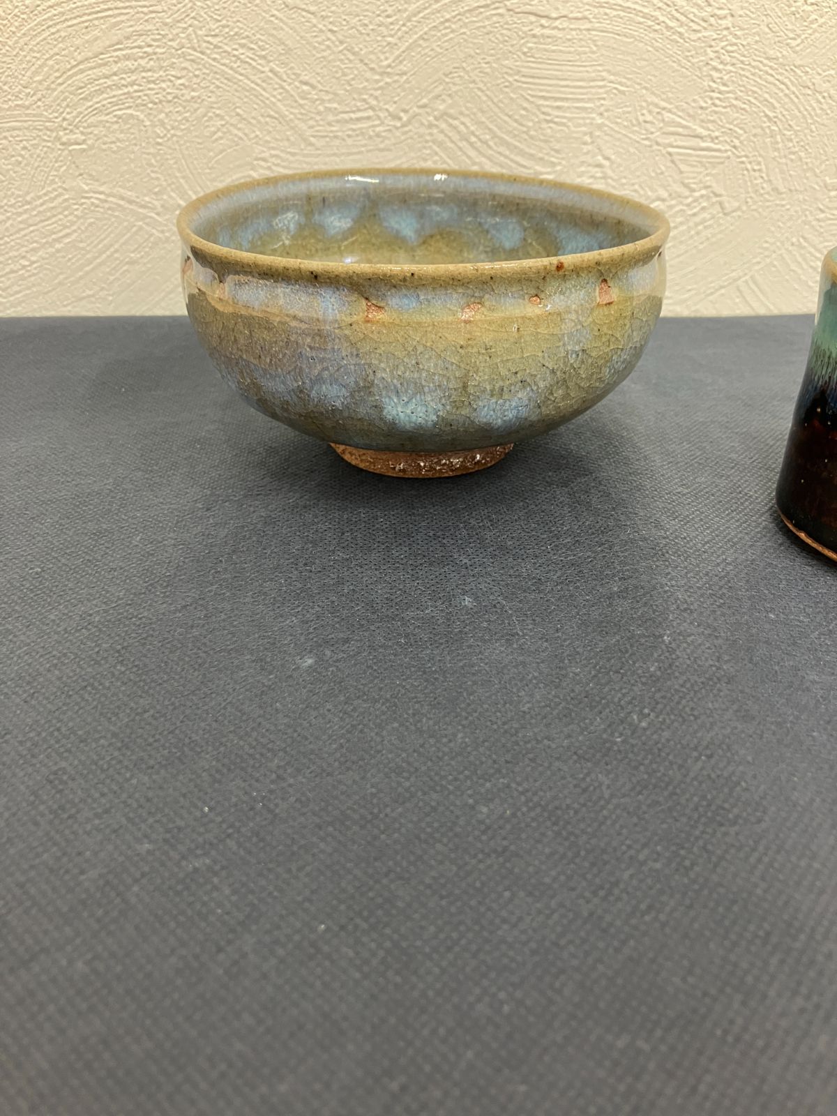 【茶道具セット】抹茶茶碗 & 蓋置き 海鼠釉 竹形 陶器 茶器 【茶道具セット】抹茶茶碗 & 蓋置き 海鼠釉 竹形 陶器 茶器
