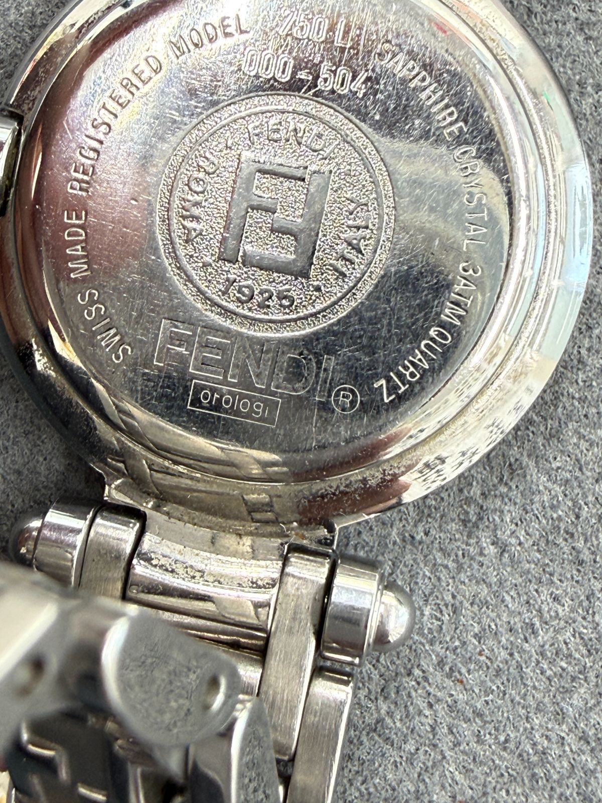 D【ヴィンテージ】FENDI フェンディ 腕時計 750L 000-504 電池切れ 