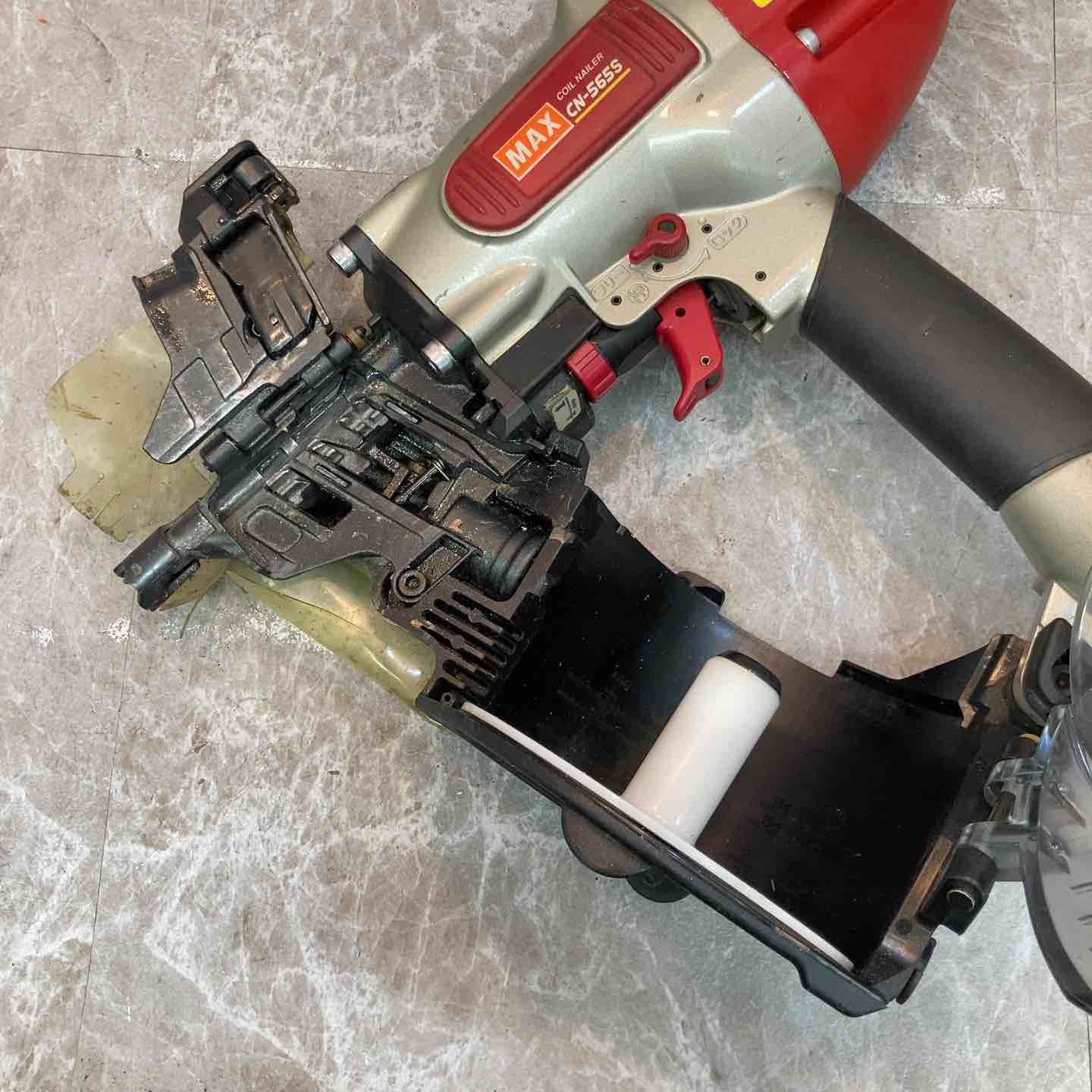 ☆マックス(MAX) 常圧エア釘打ち機 CN-565S(FP)【八潮店】 - メルカリ